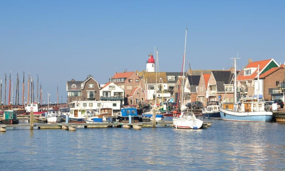 Historisch Stadsleven: Verken de Charmante Dorpen van Flevoland