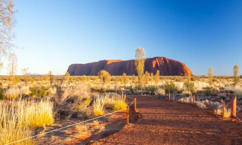 Uluru: de geschiedenis, 4 zijdes en de Aboriginals
